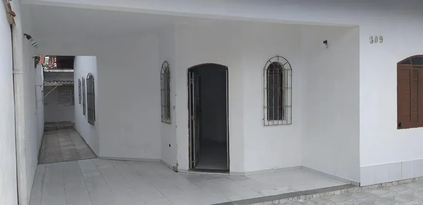 Foto 1 de Casa com 3 Quartos à venda, 138m² em Suarão, Itanhaém