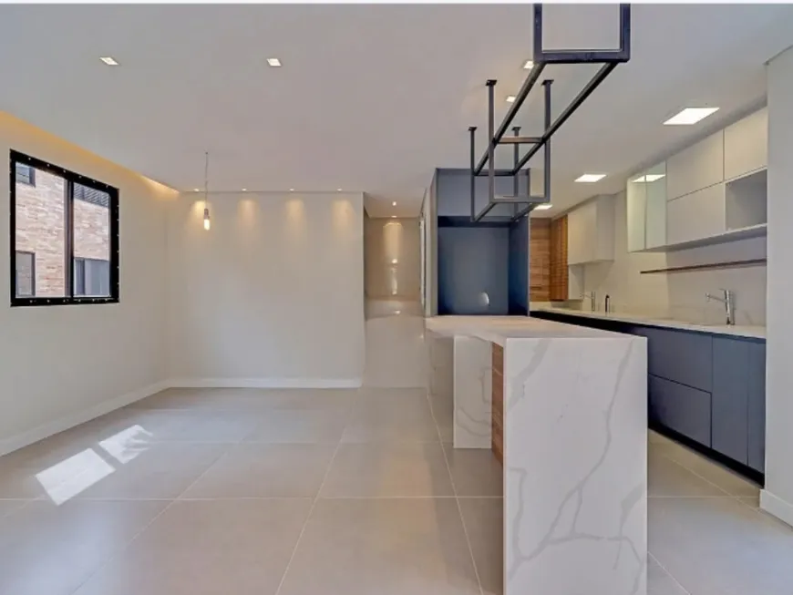 Foto 1 de Casa de Condomínio com 3 Quartos à venda, 164m² em Granja Julieta, São Paulo