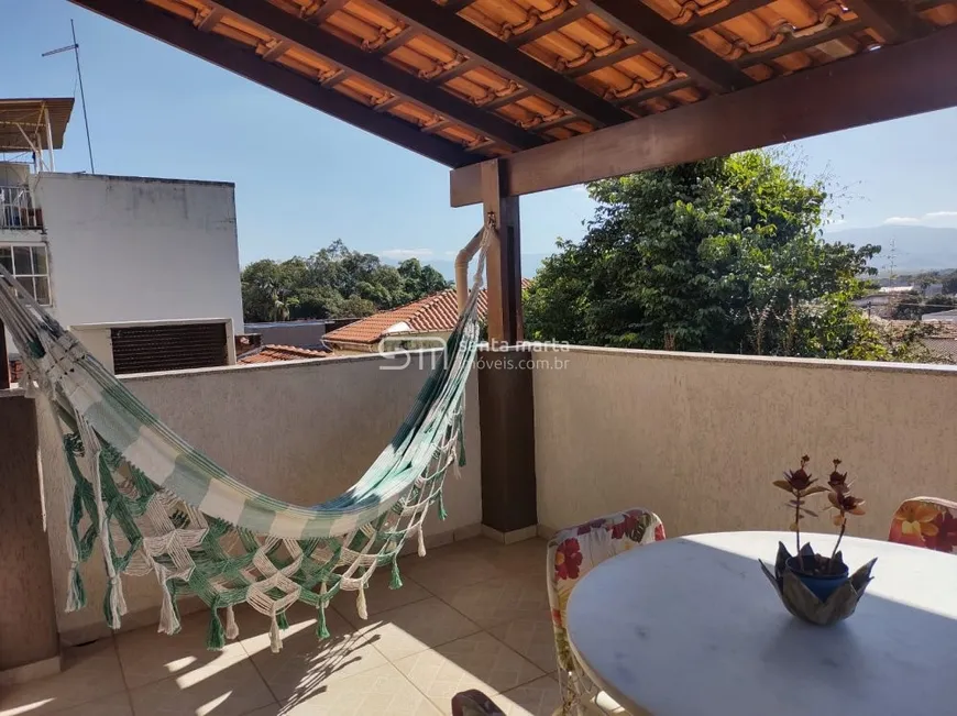 Foto 1 de Sobrado com 3 Quartos à venda, 185m² em Vila Hepacare, Lorena