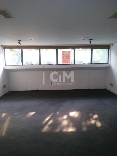 Foto 1 de Sala Comercial para venda ou aluguel, 49m² em Moinhos de Vento, Porto Alegre