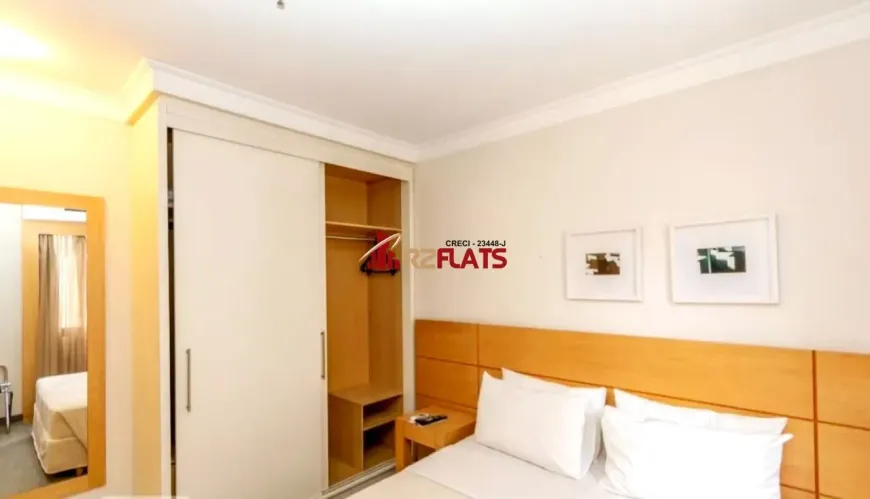 Foto 1 de Flat com 1 Quarto para alugar, 45m² em Campo Belo, São Paulo