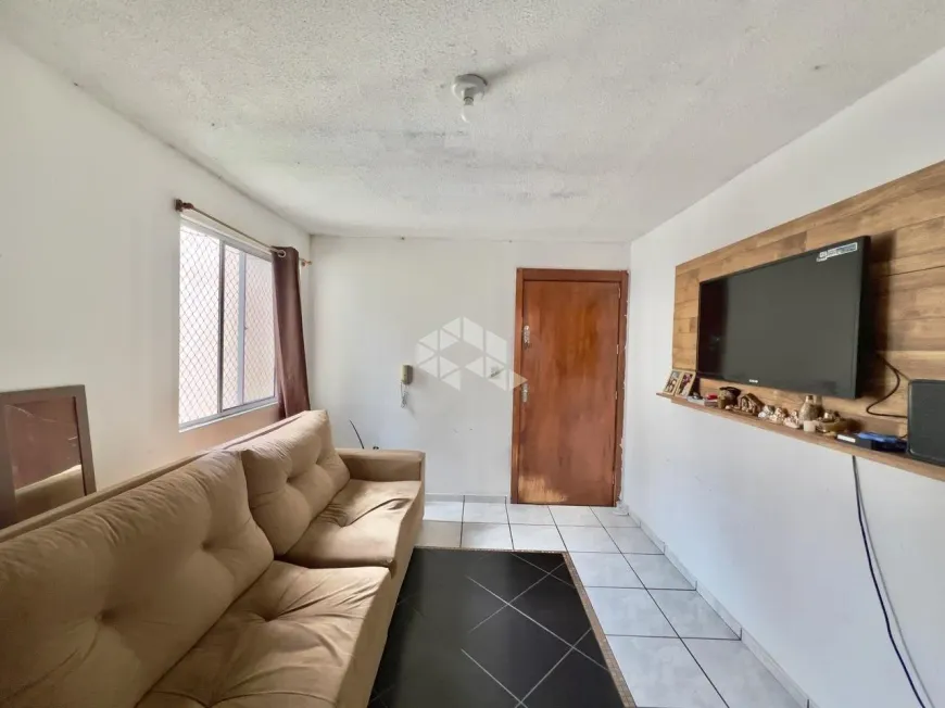 Foto 1 de Apartamento com 2 Quartos à venda, 47m² em Passo D'areia, Santa Maria