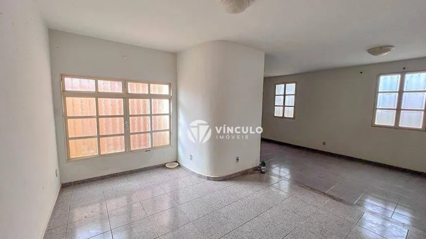 Foto 1 de Casa com 3 Quartos à venda, 218m² em Olinda, Uberaba