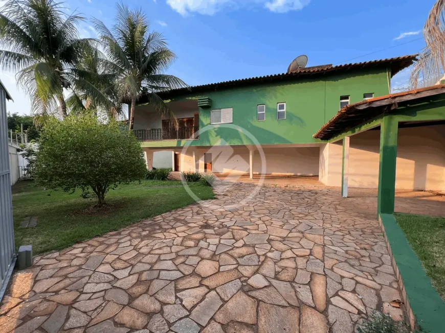 Foto 1 de Casa com 4 Quartos à venda, 565m² em Santa Rosa, Cuiabá