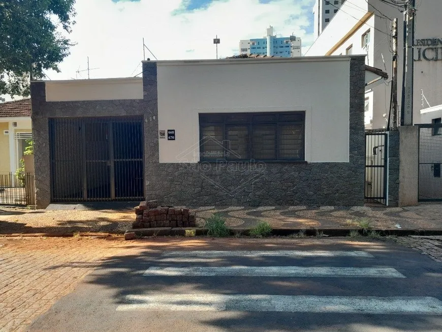 Foto 1 de Casa com 4 Quartos para venda ou aluguel, 256m² em Centro, Araraquara