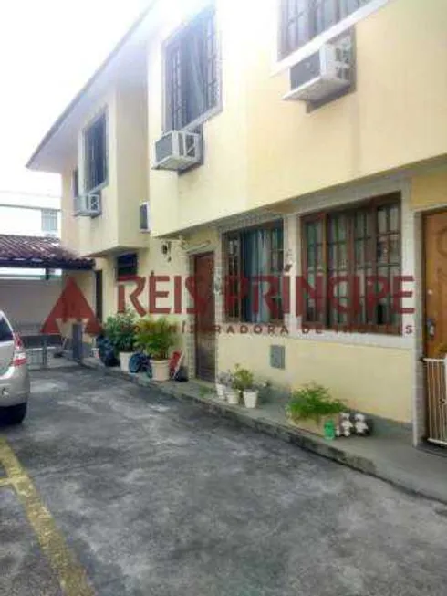 Foto 1 de Casa com 2 Quartos à venda, 61m² em Taquara, Rio de Janeiro