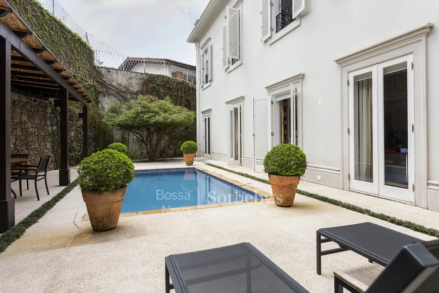 Foto 1 de Casa com 4 Quartos à venda, 500m² em Cidade Jardim, São Paulo