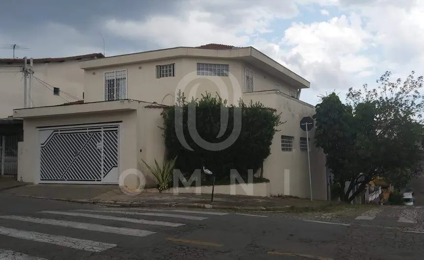 Foto 1 de Casa com 3 Quartos à venda, 240m² em Vila Scarpelli, Santo André