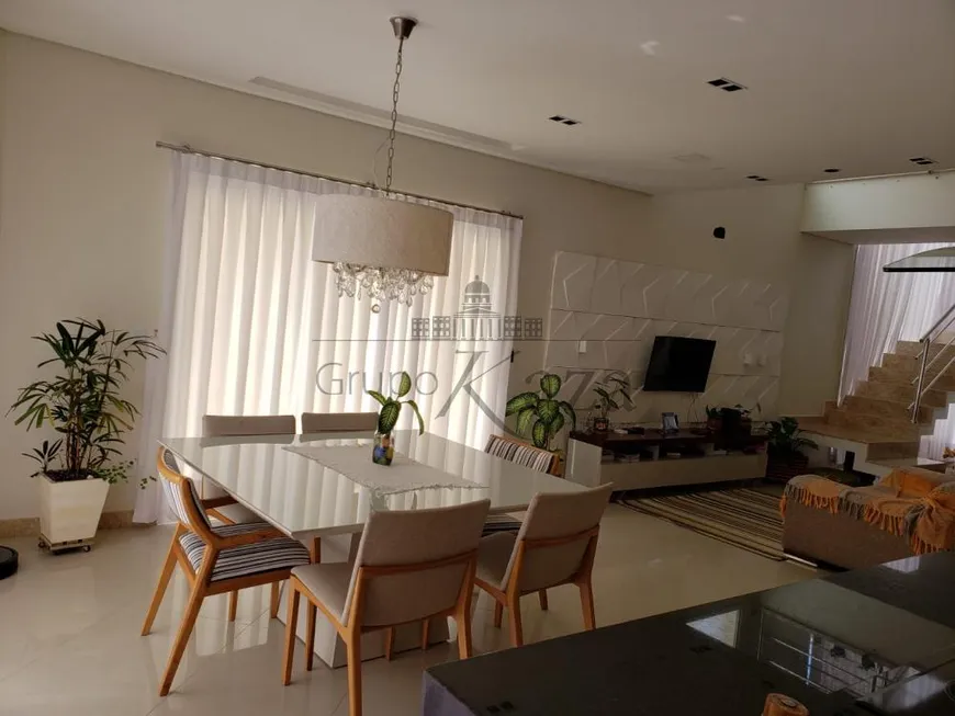 Foto 1 de Casa de Condomínio com 4 Quartos à venda, 263m² em Urbanova IV, São José dos Campos