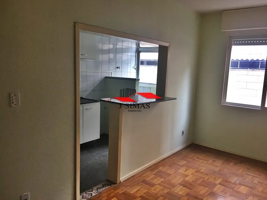 Foto 1 de Apartamento com 1 Quarto à venda, 40m² em Passo da Areia, Porto Alegre