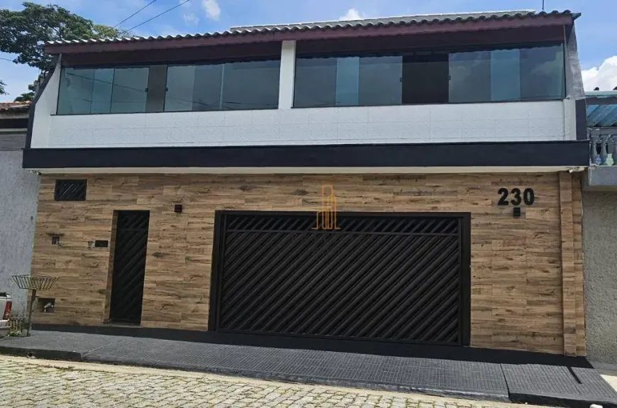 Foto 1 de Sobrado com 3 Quartos à venda, 254m² em Riacho Grande, São Bernardo do Campo