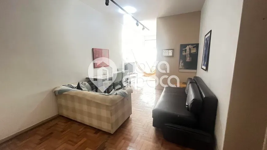 Foto 1 de Apartamento com 2 Quartos à venda, 80m² em Copacabana, Rio de Janeiro