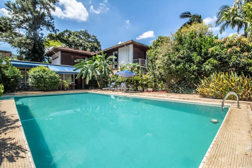 Foto 1 de Casa com 4 Quartos à venda, 350m² em Alto Da Boa Vista, São Paulo