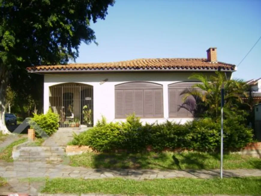 Foto 1 de Casa com 4 Quartos à venda, 220m² em Alto Petrópolis, Porto Alegre