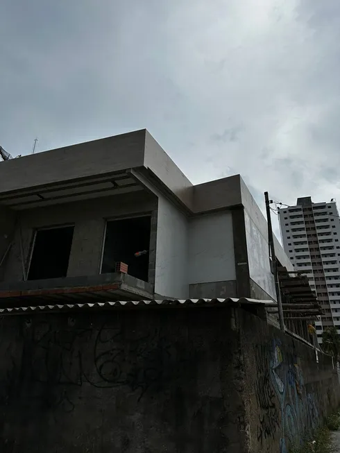 Foto 1 de Casa com 2 Quartos à venda, 45m² em Aviação, Praia Grande