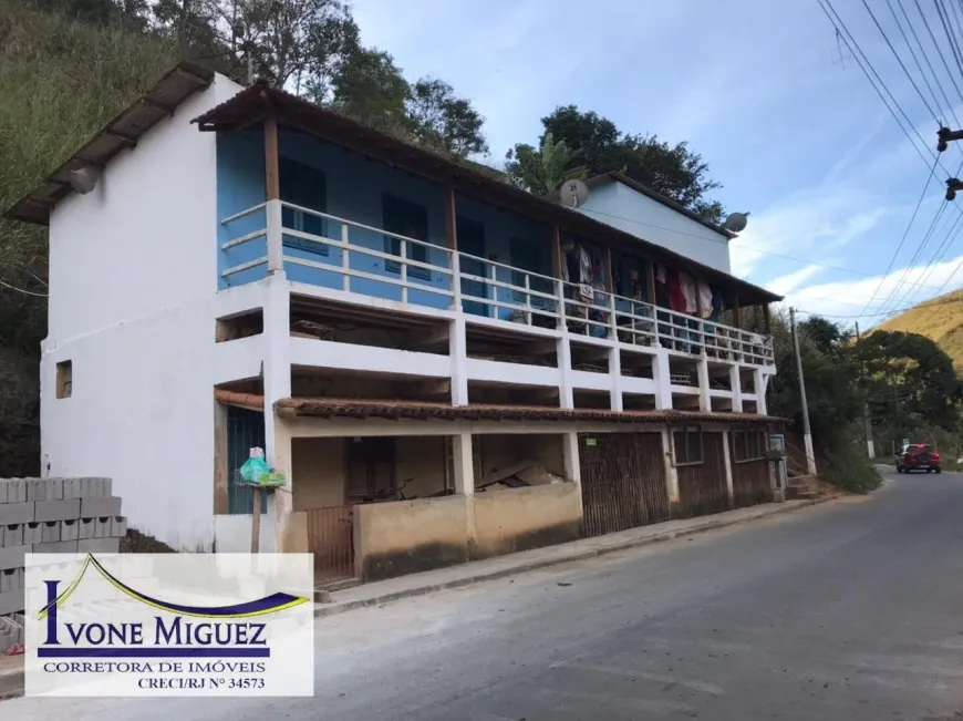 Foto 1 de Apartamento com 2 Quartos para alugar, 50m² em Mantiquira, Paty do Alferes