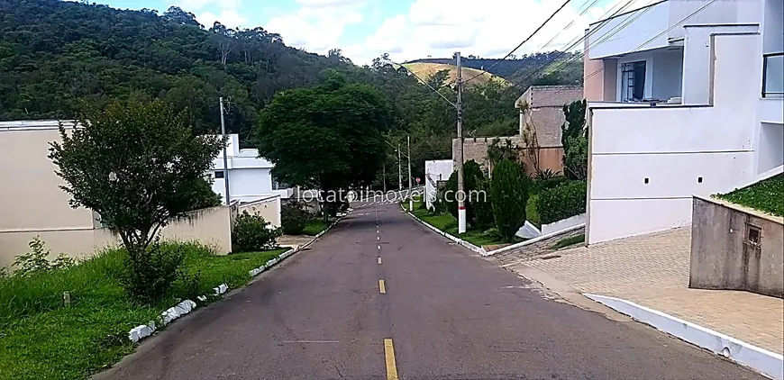 Foto 1 de Lote/Terreno à venda, 420m² em Nova Gramado, Juiz de Fora