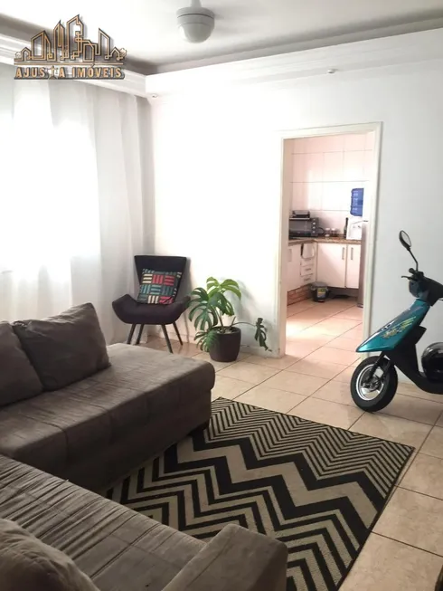 Foto 1 de Casa com 3 Quartos à venda, 130m² em Vila Assis, Sorocaba