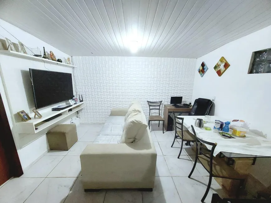 Foto 1 de Casa com 3 Quartos à venda, 160m² em Valparaiso I Etapa D, Valparaíso de Goiás