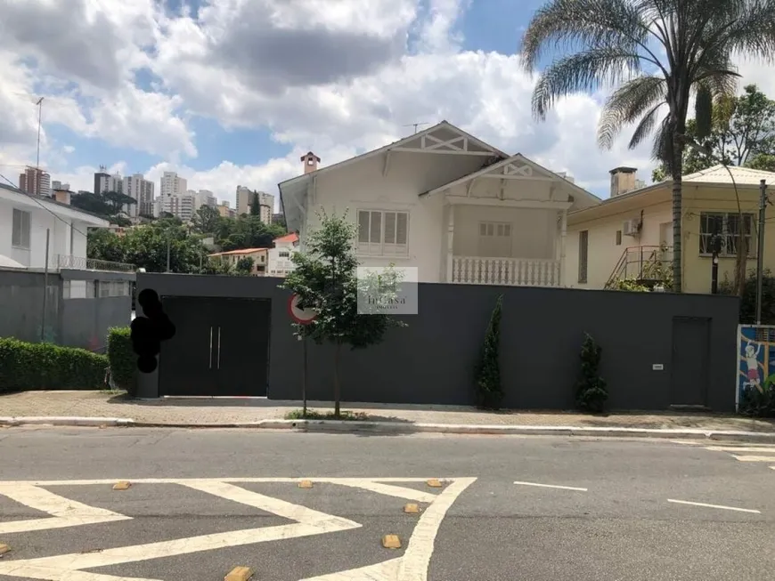 Foto 1 de Casa com 5 Quartos para venda ou aluguel, 400m² em Santa Cecília, São Paulo