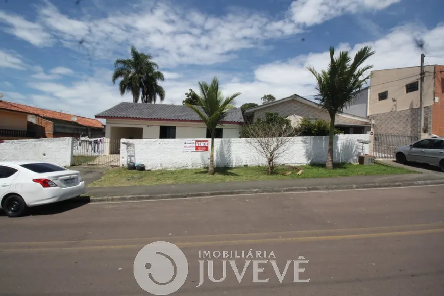 Foto 1 de Casa com 4 Quartos à venda, 360m² em Guarani, Colombo