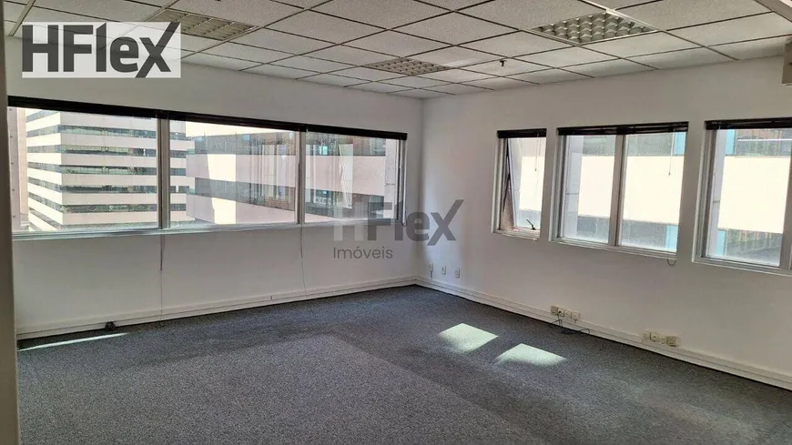 Foto 1 de Sala Comercial para alugar, 35m² em Vila Olímpia, São Paulo