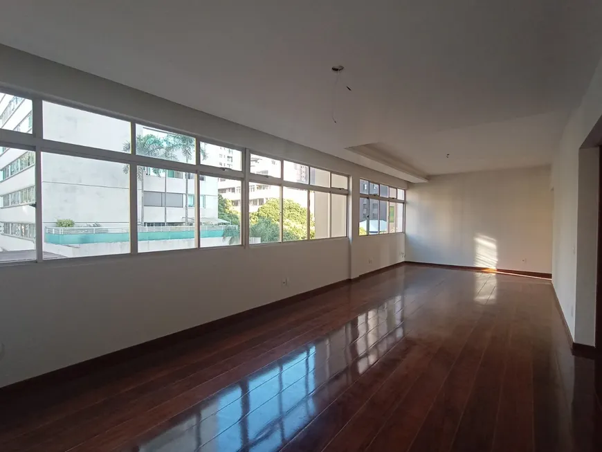 Foto 1 de Apartamento com 4 Quartos à venda, 175m² em Lourdes, Belo Horizonte