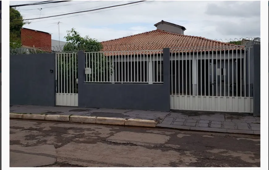 Foto 1 de Casa com 4 Quartos à venda, 360m² em Morada do Ouro, Cuiabá