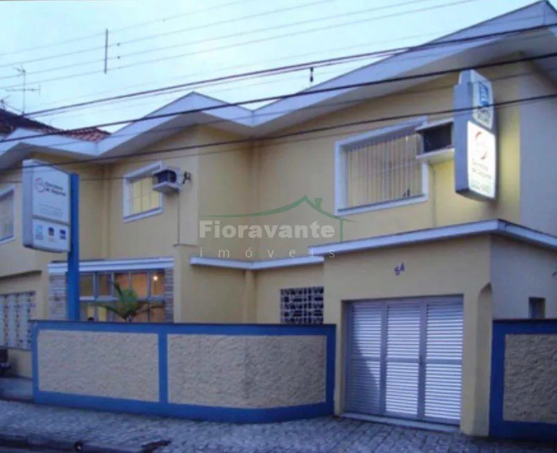 Foto 1 de Casa com 3 Quartos à venda, 209m² em Encruzilhada, Santos