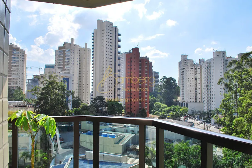 Foto 1 de Apartamento com 3 Quartos à venda, 190m² em Vila Andrade, São Paulo