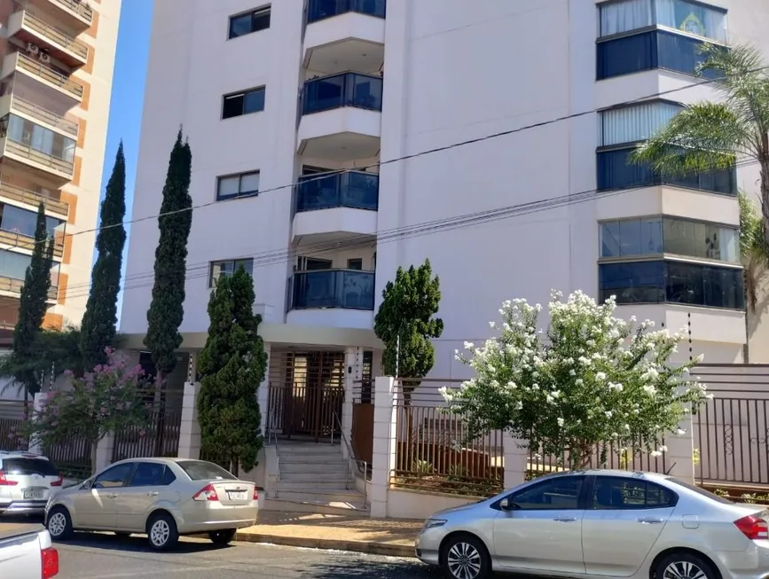 Foto 1 de Apartamento com 4 Quartos à venda, 320m² em Vila Redentora, São José do Rio Preto