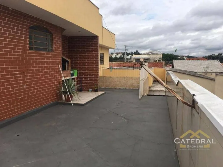 Foto 1 de Casa com 3 Quartos à venda, 265m² em Vila Liberdade, Jundiaí