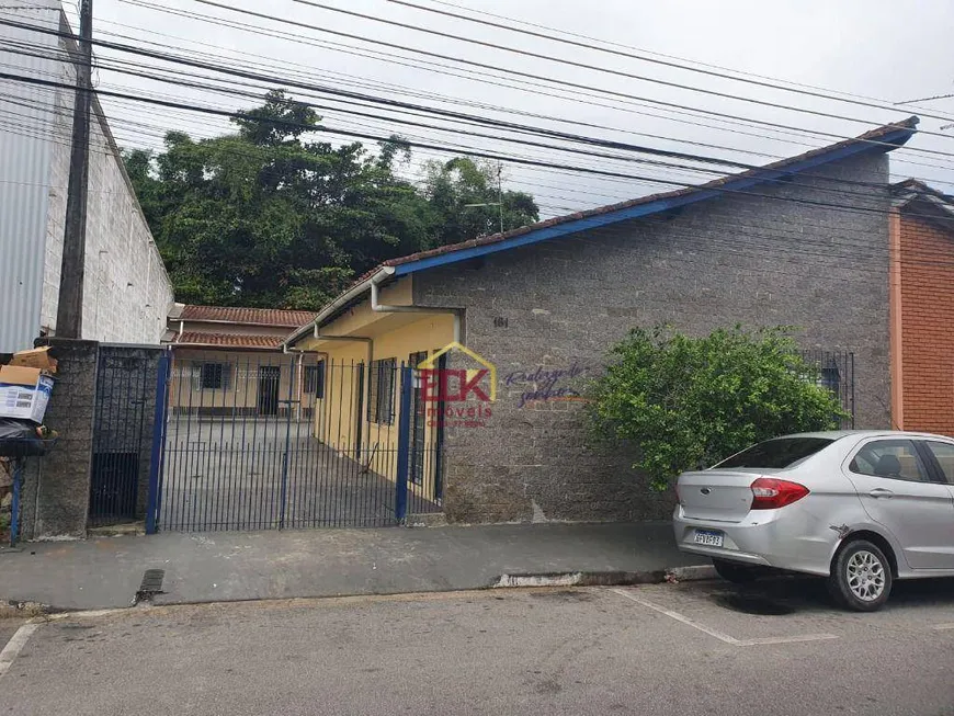Foto 1 de Casa com 6 Quartos à venda, 200m² em Caputera, Caraguatatuba