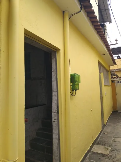 Foto 1 de Casa com 2 Quartos para alugar, 100m² em Vicente de Carvalho, Rio de Janeiro