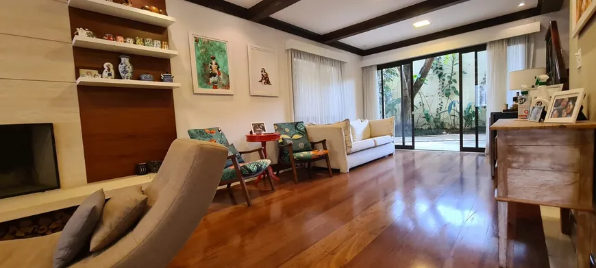 Foto 1 de Casa com 4 Quartos à venda, 420m² em Jardim Cordeiro, São Paulo