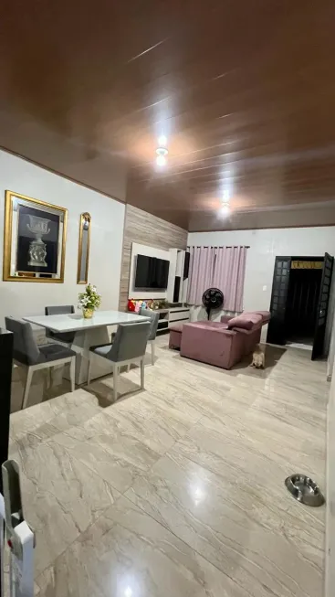 Foto 1 de Casa com 3 Quartos à venda, 140m² em Mateuzinho, Timon