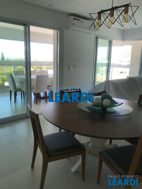 Foto 1 de Apartamento com 3 Quartos à venda, 142m² em Jardim Belmar , Guarujá