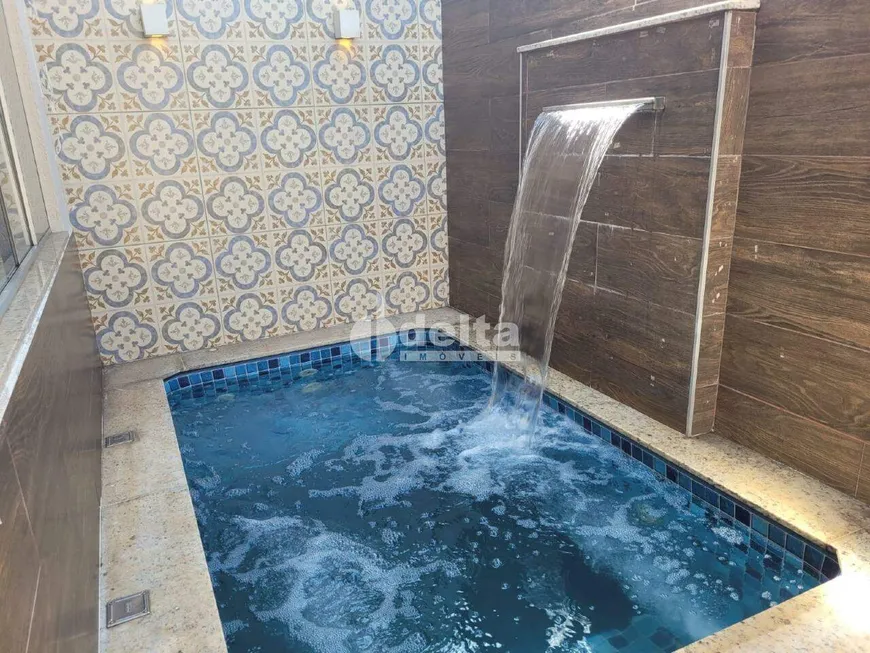 Foto 1 de Casa com 3 Quartos à venda, 160m² em Granada, Uberlândia