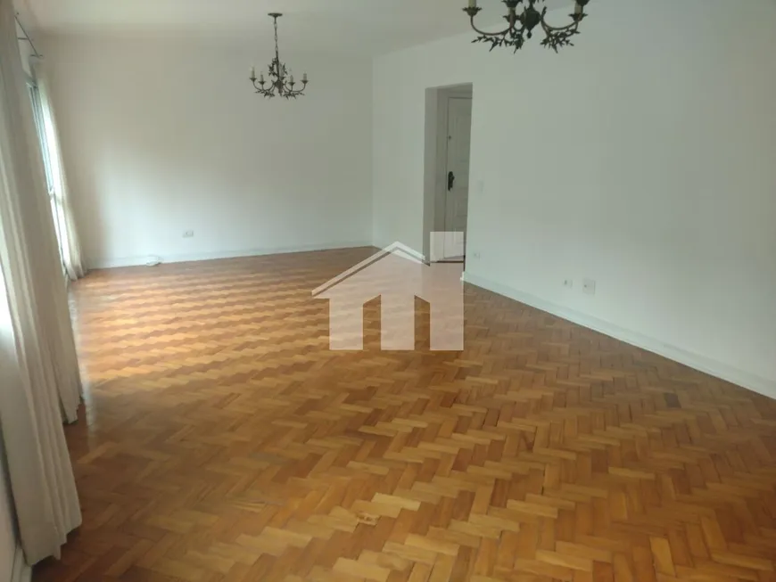Foto 1 de Apartamento com 3 Quartos para alugar, 130m² em Campo Belo, São Paulo