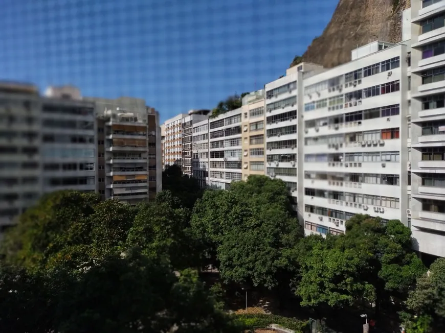 Foto 1 de Apartamento com 3 Quartos à venda, 230m² em Copacabana, Rio de Janeiro