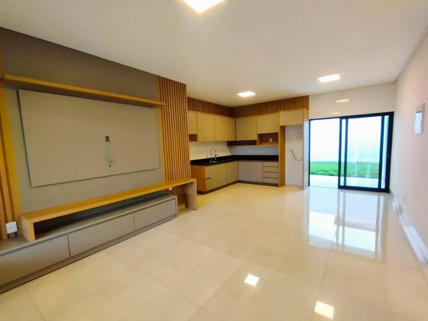 Foto 1 de Casa com 3 Quartos à venda, 125m² em Village Atalaia, Goiânia