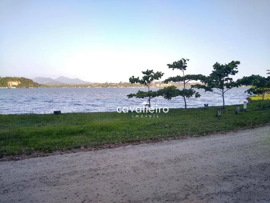 Foto 1 de Lote/Terreno à venda, 973m² em Jacaroá, Maricá