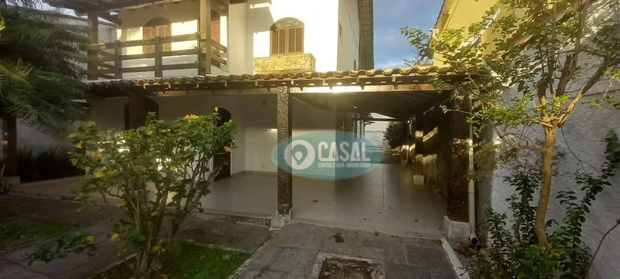 Foto 1 de Casa com 5 Quartos à venda, 250m² em Piratininga, Niterói