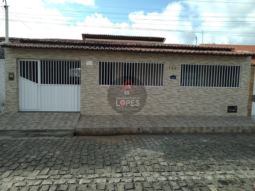 Foto 1 de Casa com 2 Quartos à venda, 120m² em Pajuçara, Natal