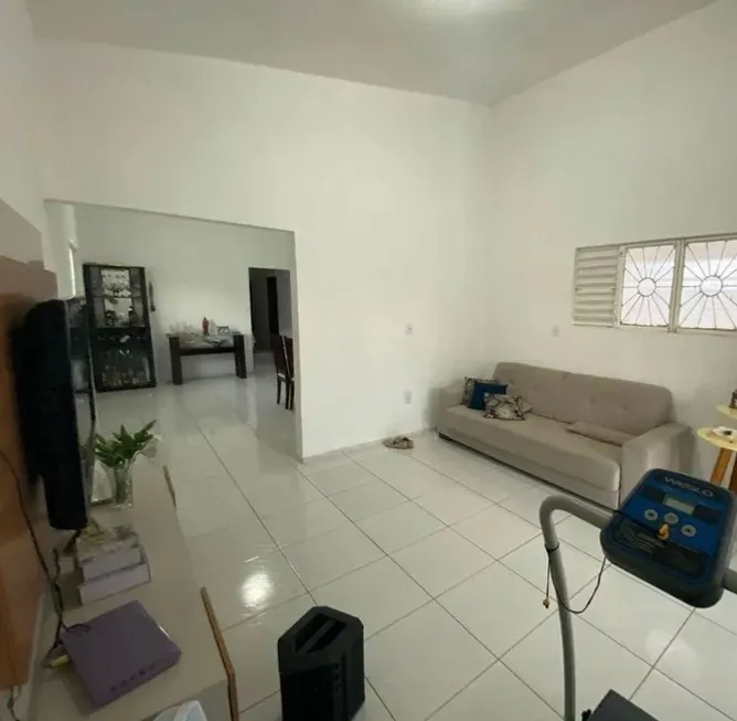 Foto 1 de Casa com 3 Quartos à venda, 95m² em Uruguai, Salvador