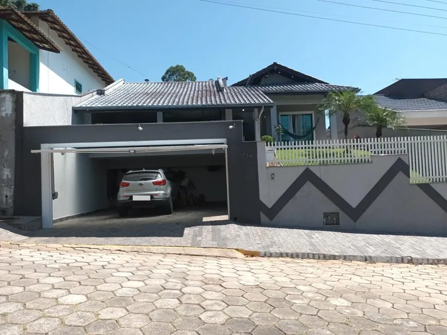 Foto 1 de Casa com 3 Quartos à venda, 212m² em Avai, Guaramirim