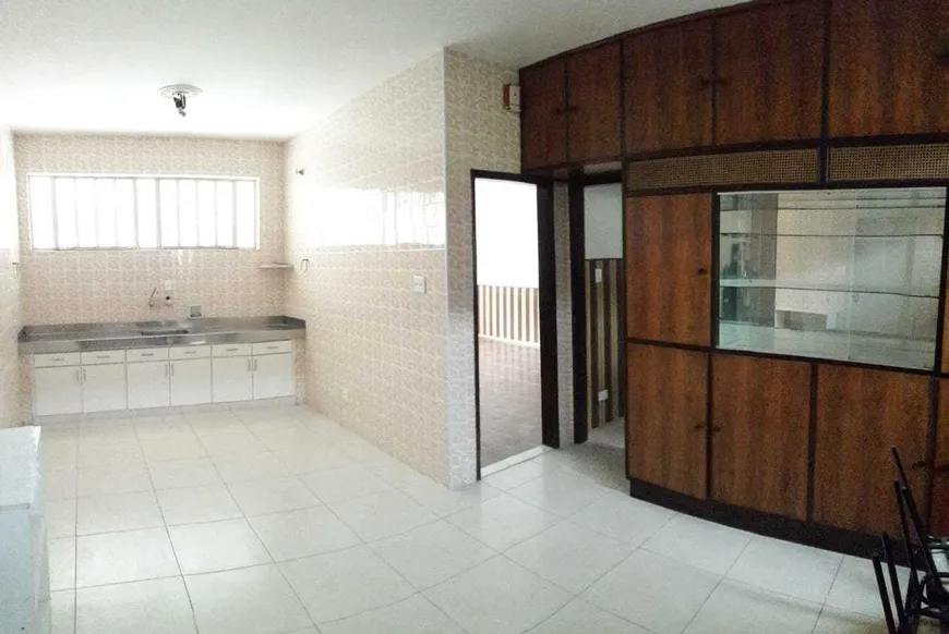 Foto 1 de Casa com 5 Quartos à venda, 380m² em São Bernardo, Juiz de Fora