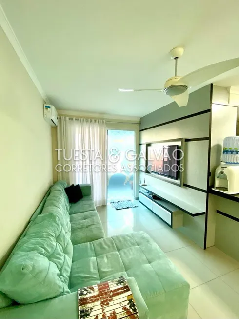 Foto 1 de Apartamento com 3 Quartos à venda, 83m² em Bombas, Bombinhas