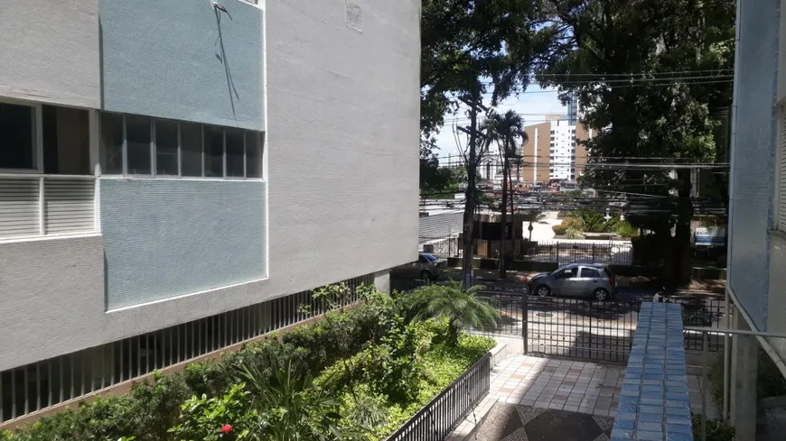 Foto 1 de Apartamento com 4 Quartos à venda, 170m² em Vitória, Salvador