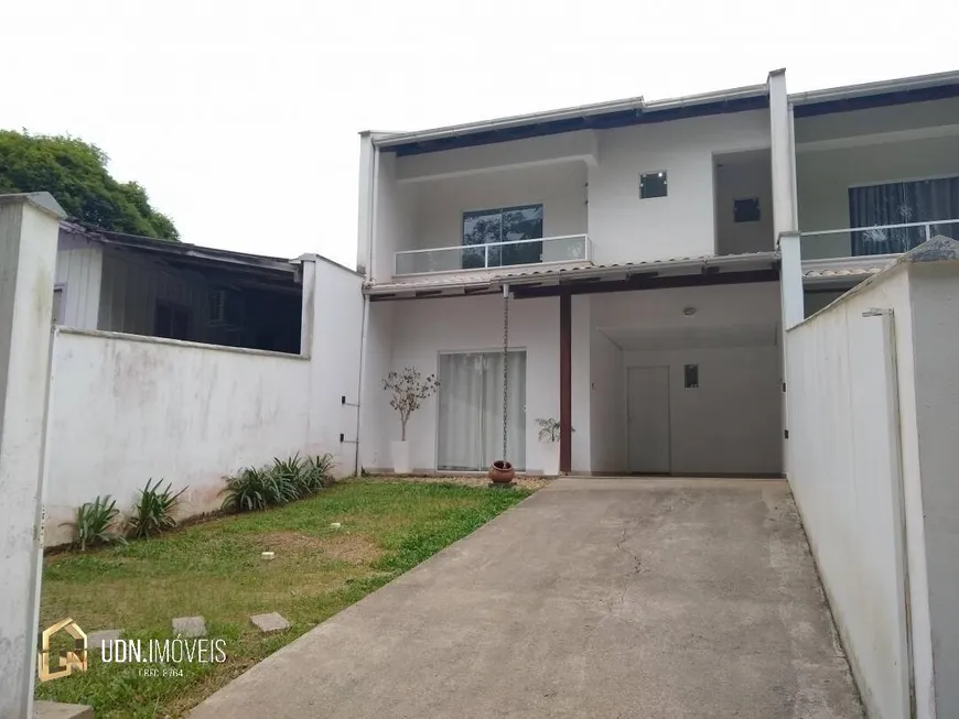 Foto 1 de Sobrado com 3 Quartos à venda, 135m² em Passo Manso, Blumenau